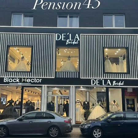 43 بيت ضيافة *